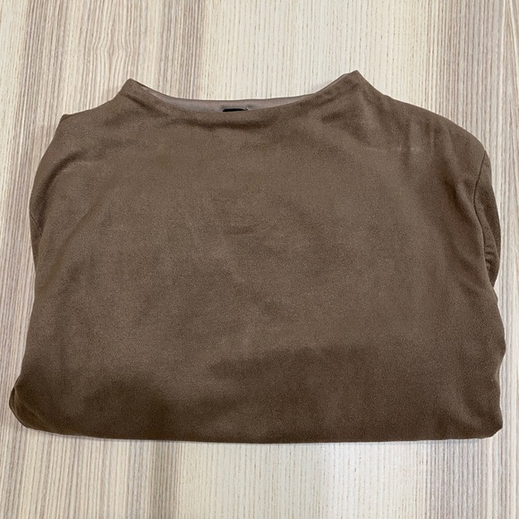 SOLD❤️‼️WINDSOR CROPPED LONG SLEEVE 🤎 - Picture 4 of 4